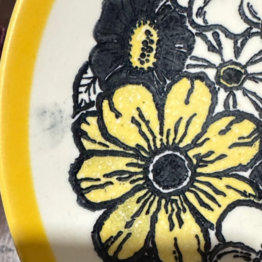Homer Laughlin Dec Stone Plate Floral Yellow and Black Plate